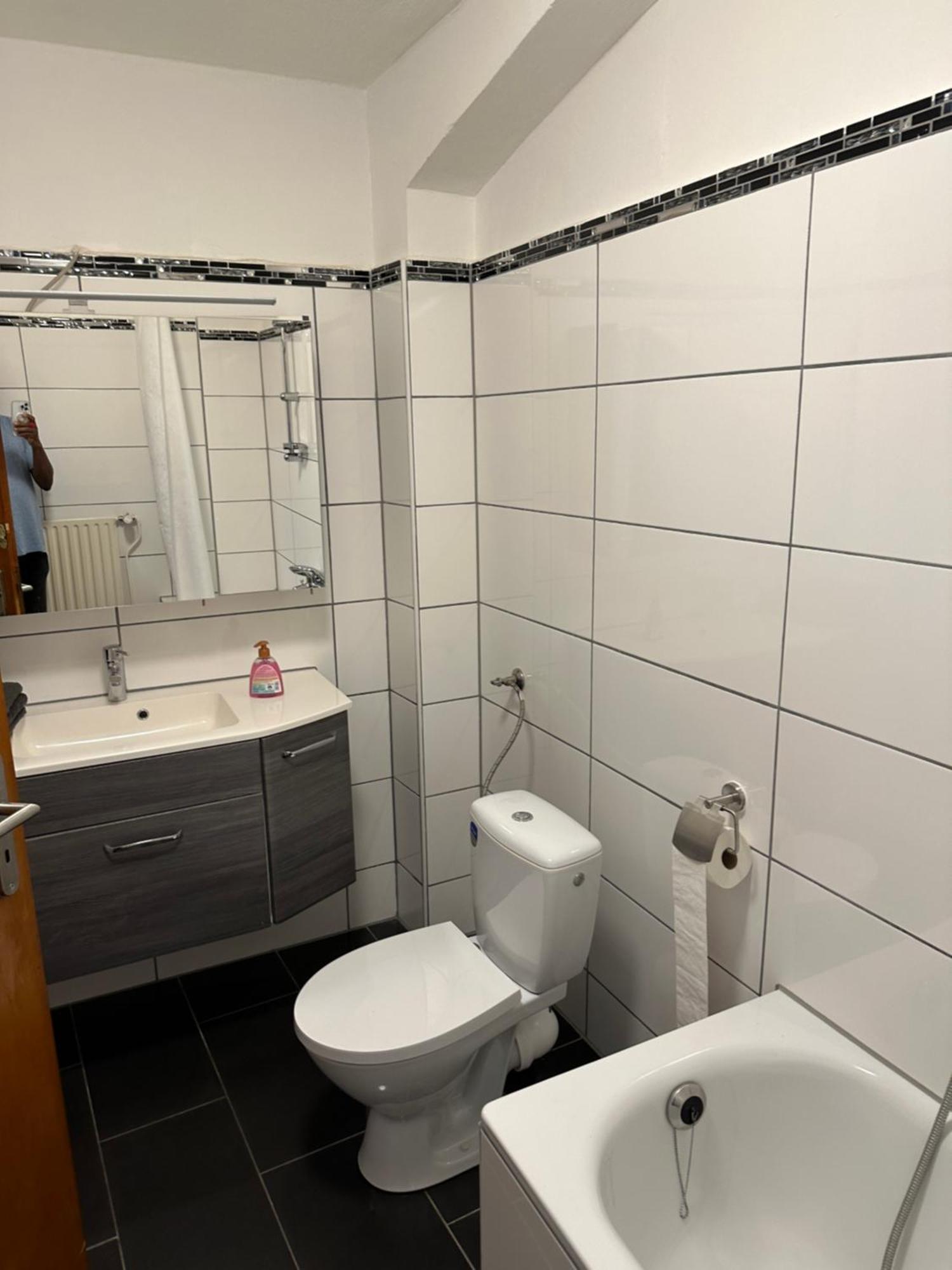 Holiday-Ferienwohnung Solingen-Mitte Esterno foto