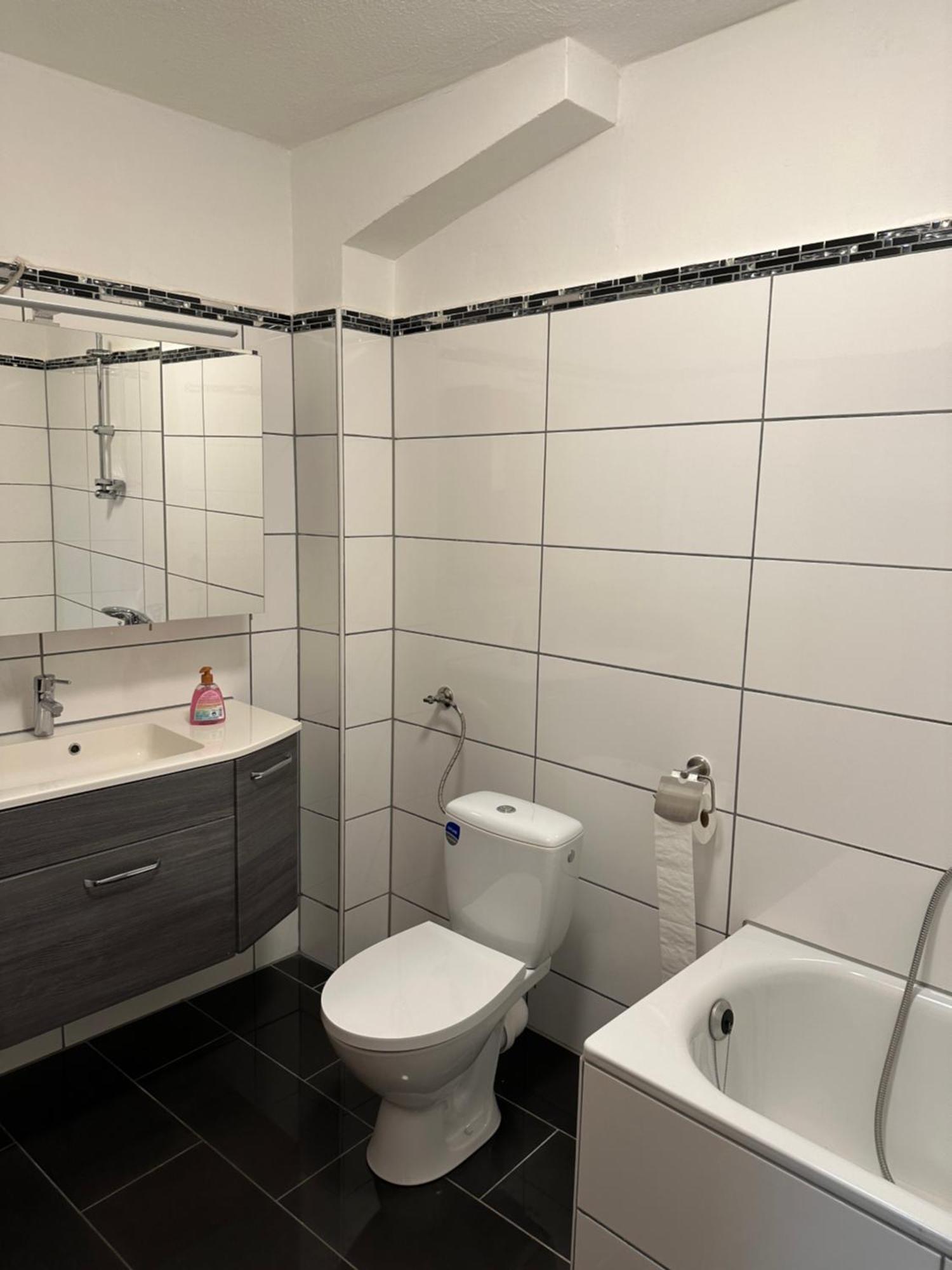 Holiday-Ferienwohnung Solingen-Mitte Esterno foto